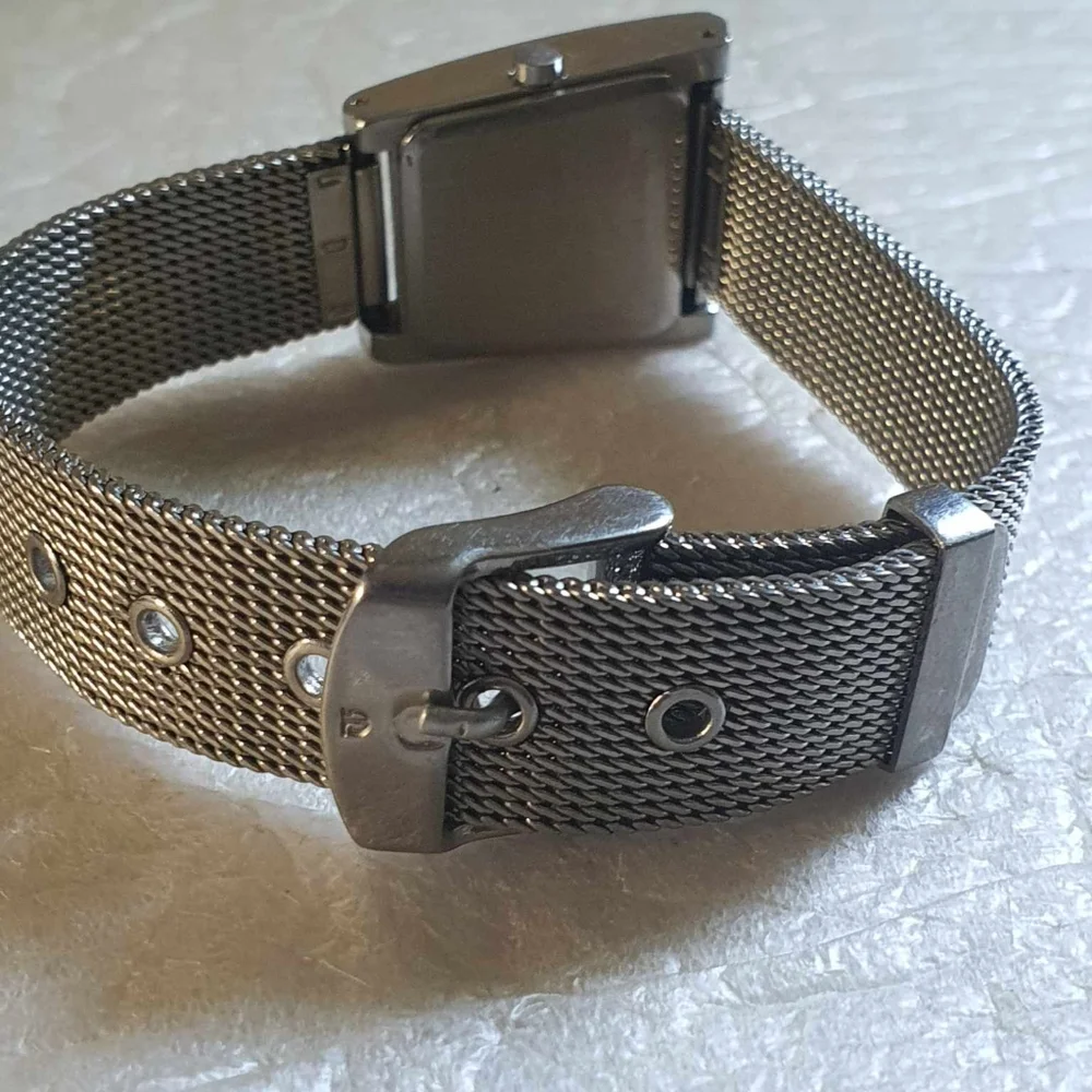 🦋10/$20🦋 Fastrack #2165SAA Silver/White Stainless Steel Mesh Women's Watch
